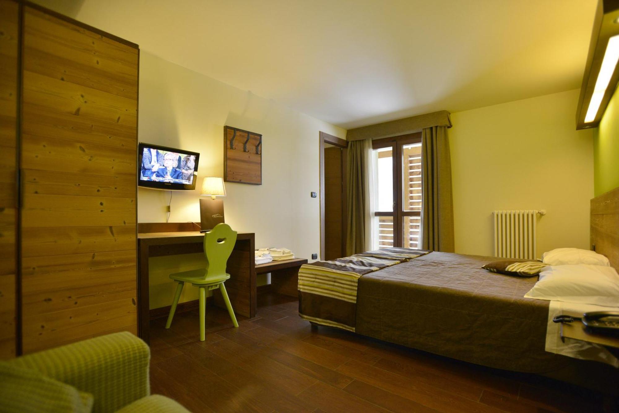 Hotel La Chance Pila  Buitenkant foto