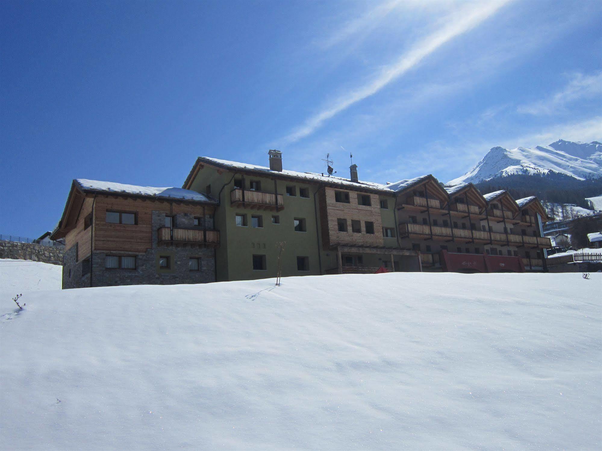 Hotel La Chance Pila  Buitenkant foto
